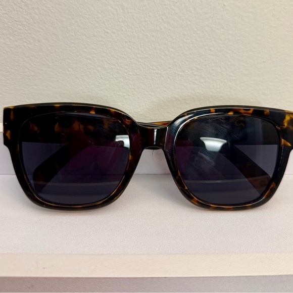 Celine inspired sunglasses - Picture 3 of 6
